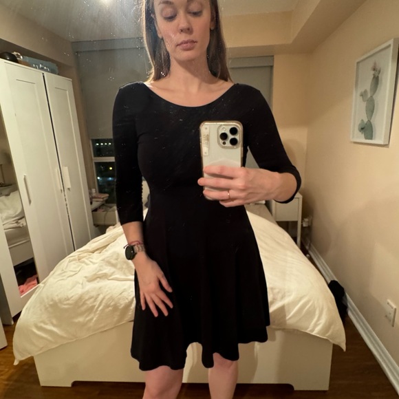 Classic black dress - Picture 1 of 8